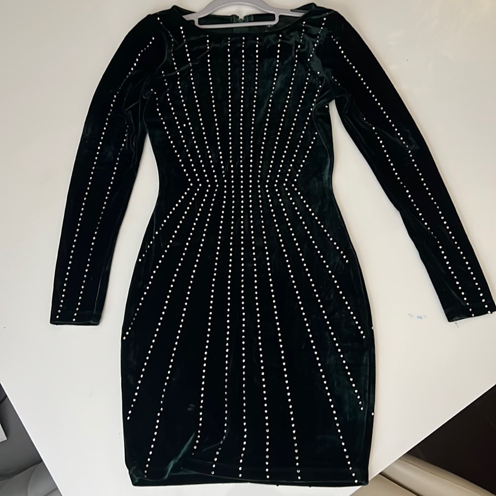 Windsor green velvet dress with sequins